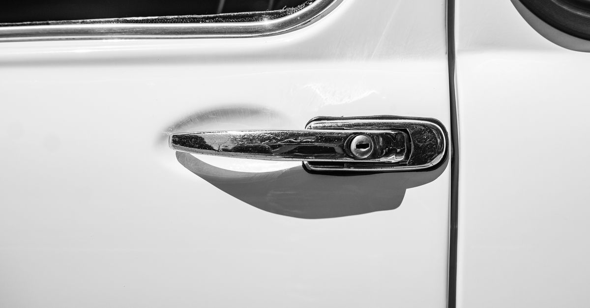 Roadside Car Lockout Service: What to Do and What to Expect — Piscataway Locksmith